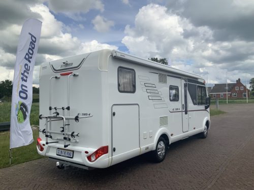 Hymer Exsis-I 674 EX 2.3 MultiJet 160 HP, A-class, Motor air conditioning, 2 Single beds, Pop-top roof bed, Garage, Towing hitch, etc, etc. Camper centrum on the road photo: 42