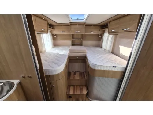 Hymer Tramp 678 Single beds 150HP Heavy photo: 8