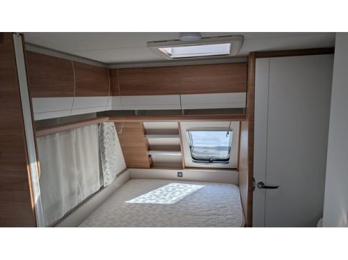 Hobby DE LUXE 400 SFE photo: 12