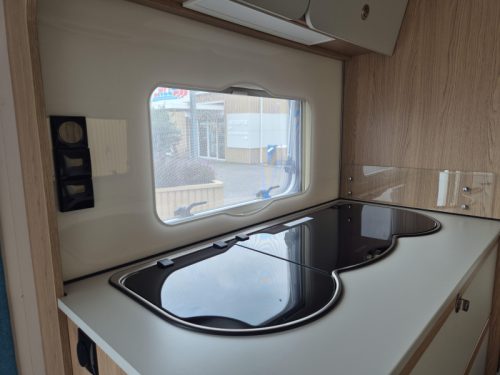 Dethleffs Aero 470 FSK AIRCO | RANGIERHILFE | VERONA Foto: 8