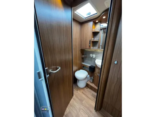 Hymer B 704 PL  photo: 13