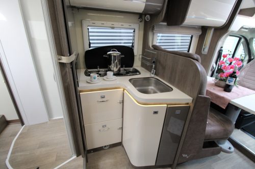 Mobilvetta K silver 54*Queensbed+hefbed* photo: 10
