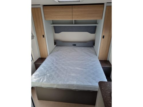 B&uuml;rstner B66 485 TS Queens bed - 1800 kg photo: 11