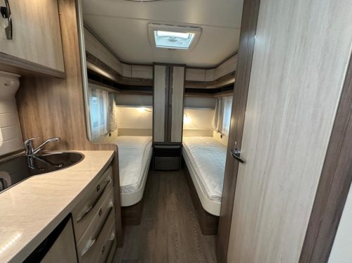 Hobby De Luxe 460 LU photo: 18