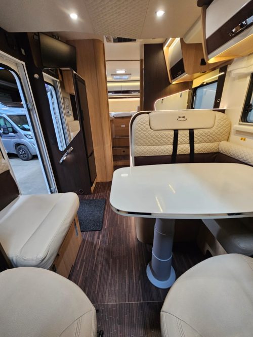 MC LOUIS SOVEREIGN 473 | single beds + pop-top roof photo: 6