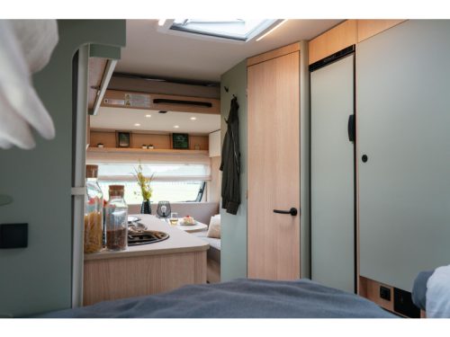 LMC Style Lift model 2027 single beds photo: 9