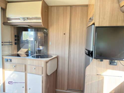Rapido S6 640 F Queensbett nur 6,50m Foto: 16