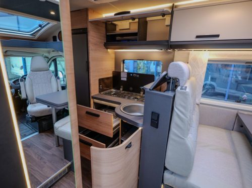 Knaus L!ve Ti Platinum 700 MEG AUTOMAAT L&Auml;NGSBETTEN 2027! Foto: 15