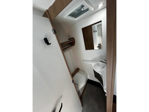 Caravelair Alba 325 Nice and compact photo: 8