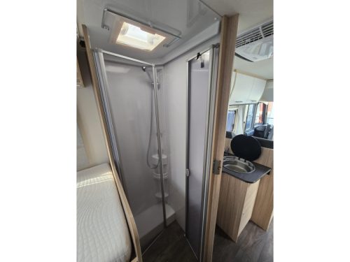 Sunlight I68 Adventure Volle Optionen + Nivelliersystem Foto: 11