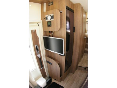 Dethleffs Trend I 7057 Single beds, Fold-down bed. photo: 10