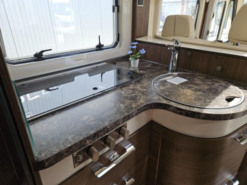 Hymer B674 SL photo: 9