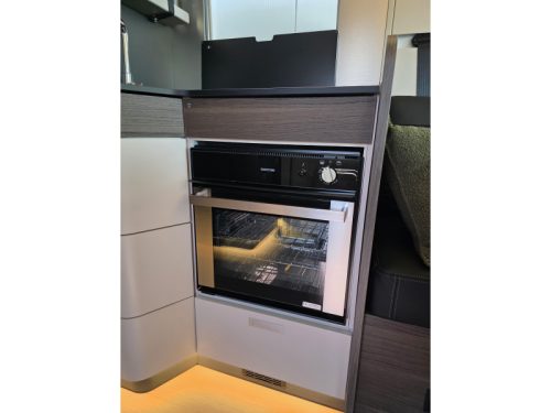 Adria Sonic Supreme 700 DL photo: 12