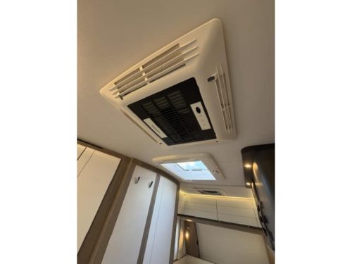 Hobby On Tour 460 DL Rangierhilfe, Markise, Klimaanlage Foto: 22