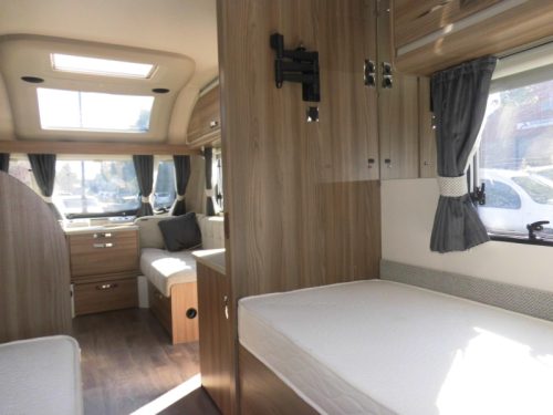 Sprite Cruzer 492 SR Mover und Kassettenmarkise! Foto: 9