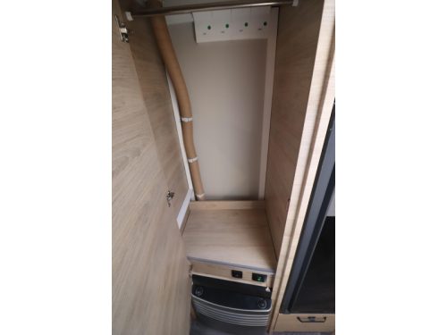 Weinsberg CaraOne Edition HOT 480 QDK MODEL 2027 - 811 photo: 13