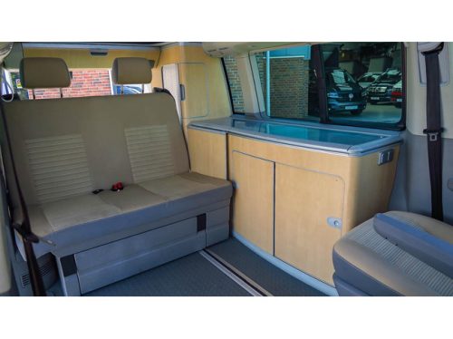Volkswagen T5 California Biker photo: 5