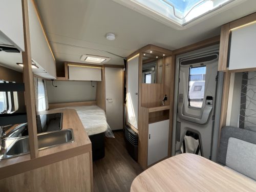 Knaus Sport 450 FU FRENCH BED-MOVER-NEW photo: 8