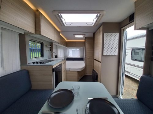 Adria Altea 472 PU mover-GFK-voortent-etc  foto: 8