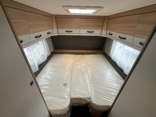 Dethleffs Summer Edition 490 EST DOUCHE-ENKELE BEDDEN  foto: 10