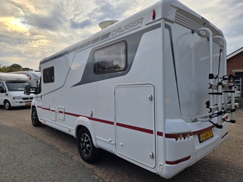 LMC Cruiser T662 G 2021 single beds photo: 3