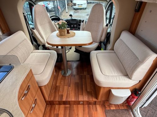 Hymer 598cl Queensbed, Face To Face, Very Spacious Bike Rack, Solar Panel photo: 19