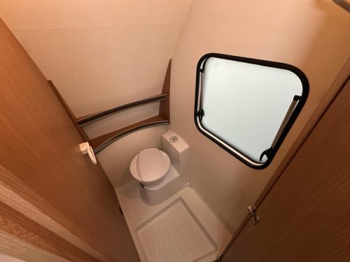 Knaus Sport 450 FU photo: 9