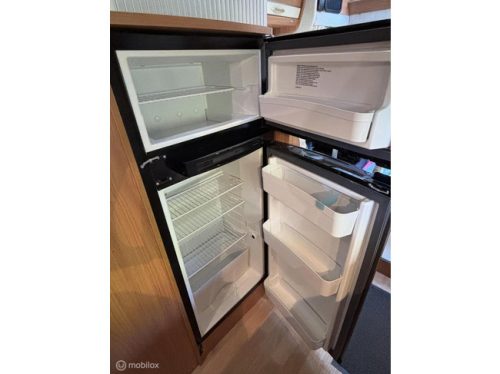RAPIDO Le Randonneur 690F Fiat 2.3 131PS Euro 5 | Queensbed | Aparte douche/ wc | Garage | Airco | Cruise | Camera | Compact 7m | 66dkm foto: 11