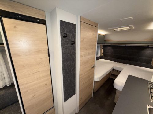Dethleffs Camper 460 EL 2 BETTEN SITZGR EX MIETE Foto: 17
