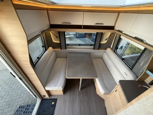 Knaus Sudwind Black Selection 460 EU ENKELE BEDDEN-DESIGN  foto: 5