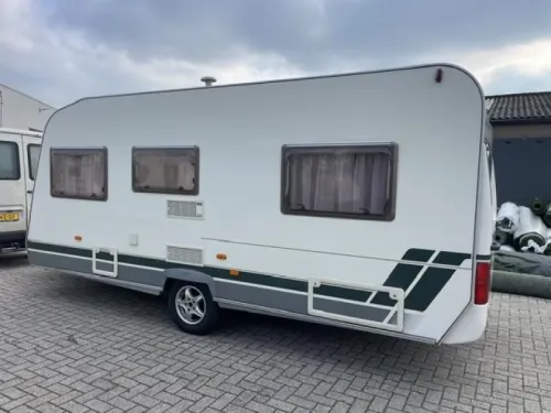 Chateau Cantara 490 FHU Frans bed rondzit tent  foto: 2