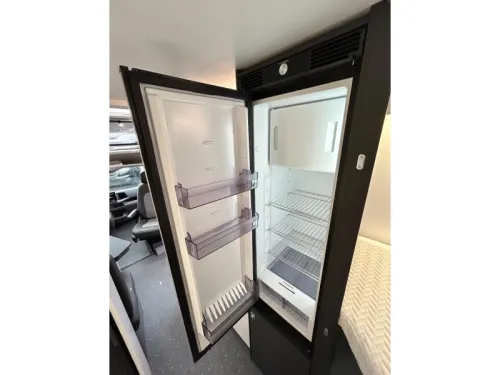 Adria Compact Max SL 160hp VW Super deal photo: 16