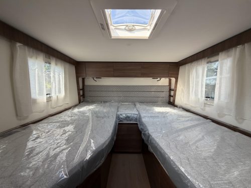 Rapido 8066 DF ALDE 2027 model photo: 10