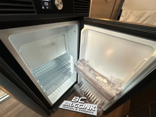 Knaus Boxlife 600 ME ENKEL BED 6MTR AUTOMAAT Foto: 7
