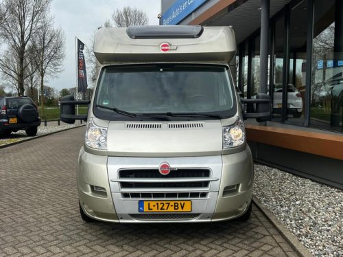 B&uuml;rstner New Coupling | French Bed | 4 Pers | Off Grid | Electric Lift Bed photo: 8