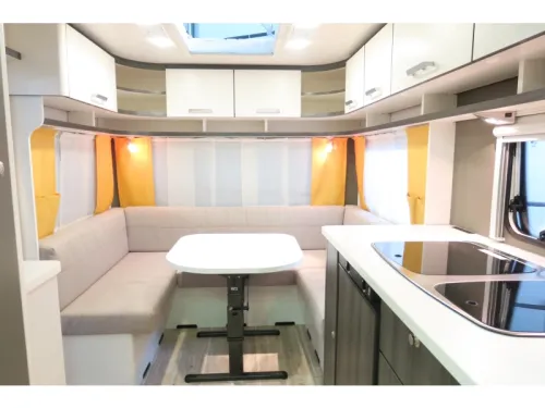 Dethleffs C'Go 475 FR MOVER+AWNING photo: 6