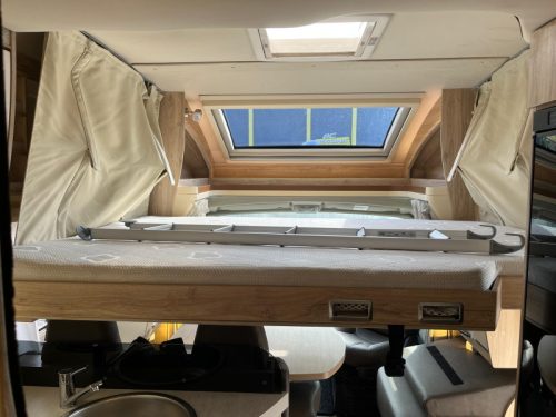 Eura Mobil Profila RS 720 QB QUEENSBED + HUBDACH Foto: 7