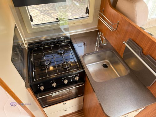 Adria Coral S 670 SLT low single beds photo: 6