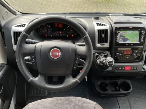 LMC Cruiser Sportline 662 G Edition 60 Jahr | Single beds | Roof air conditioning | 1st Owner | 2x Solar | Tow bar | Inverter | Camera | TV | Navi | Clima | Air suspension | Head-up display | Stabilizer legs | Lane Assist photo: 10
