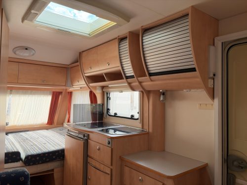 Kip Grey Line Special 44 TTR Mover/Awning/Floor heating photo: 5