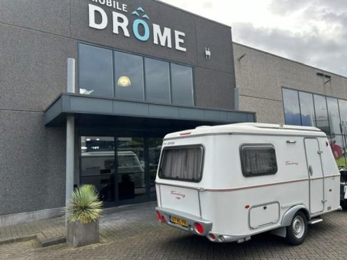 Eriba Touring Triton 418 UNICO AUvent photo : 2