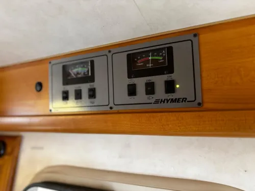 Hymer B544 Vollintegriert Wohnmobil, 4 Personen Foto: 16