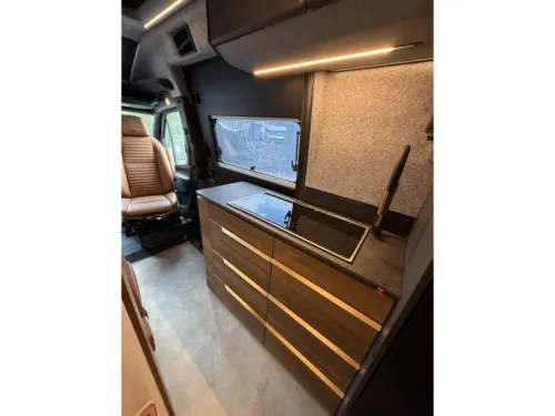 Adria Supertwin 700 SGX 4x4 - Pop-up roof photo: 17