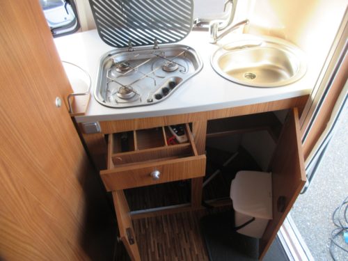 Eriba Touring 320 SEHR KOMPAKT UND MIT RANGIERHILFE Foto: 8