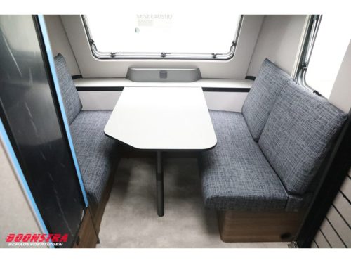Eriba Novaline 442 Awning Floor heating LMV Single beds Dinette photo: 9