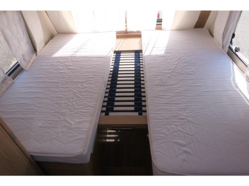 B&uuml;rstner Averso Top 520 TL Spacious 6 berths photo: 9