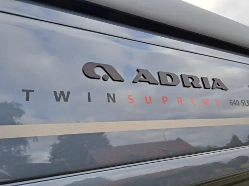 Adria Twin Supreme 640 SLB Foto: 19