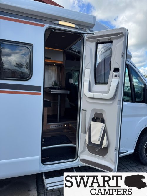 Weinsberg CaraCompact 600 MEG Edition [pepper] photo: 21