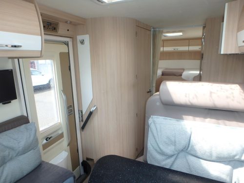 B&uuml;rstner Nexxo 690 T Automaat  Foto: 15