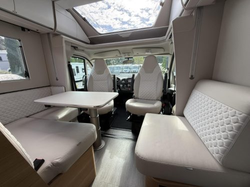 Adria Matrix Plus 670 SC Queensbed - AUTOMATIK Foto: 1